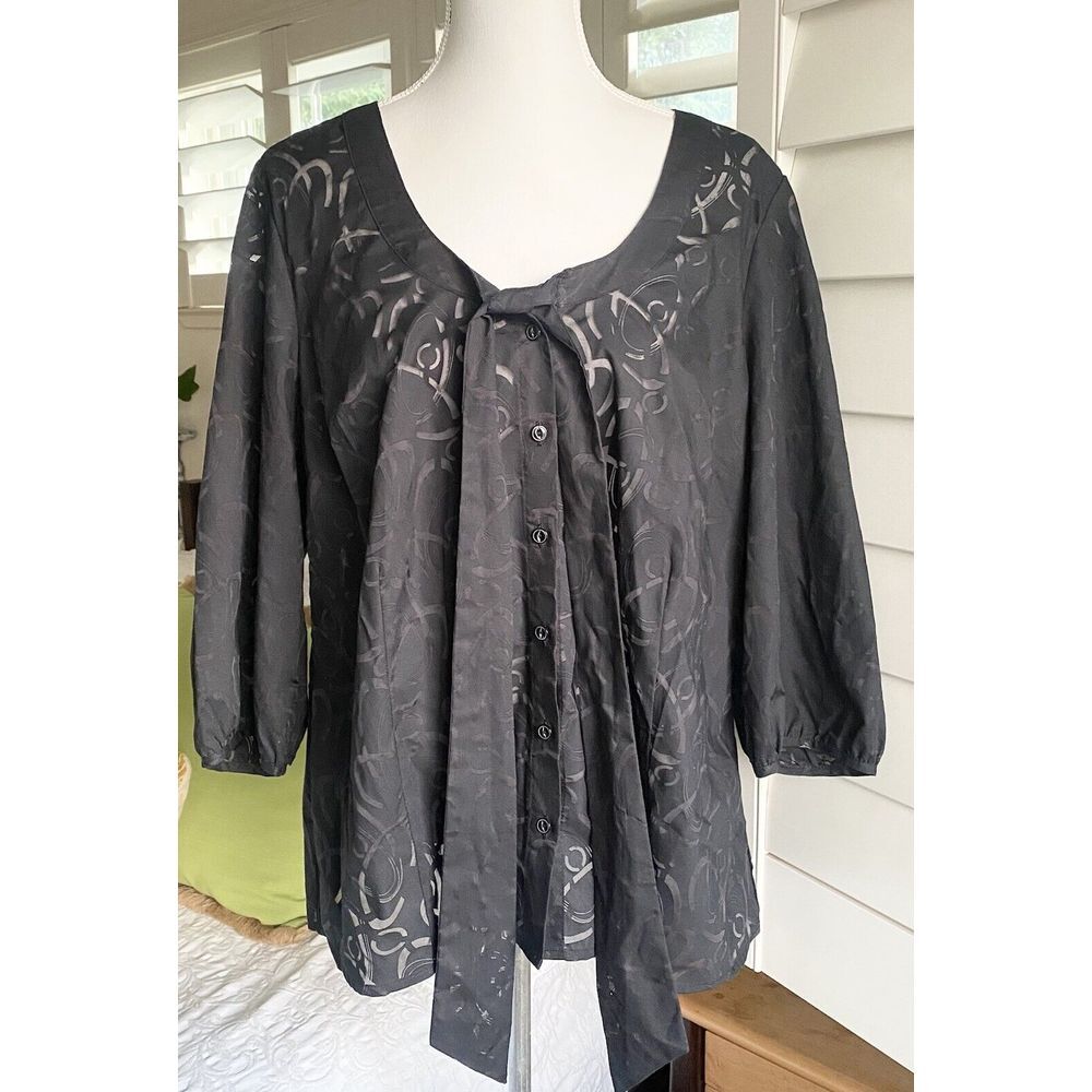 Lane‎ Bryant Womens 14/18  Sheer Neck Tie Accent Shirt 3/4 Sleeve Button Up Top